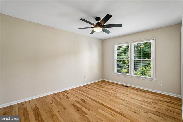 3632 GREAT LAUREL LN, Fairfax, VA 22033