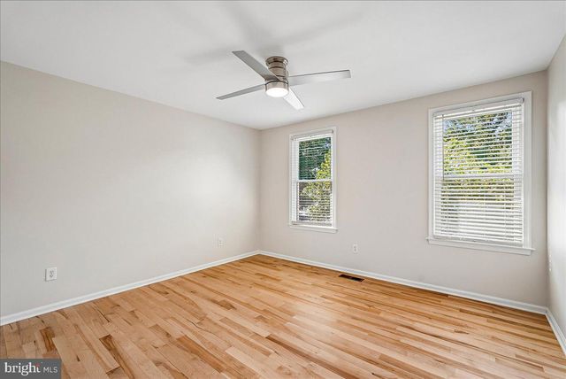 3632 GREAT LAUREL LN, Fairfax, VA 22033