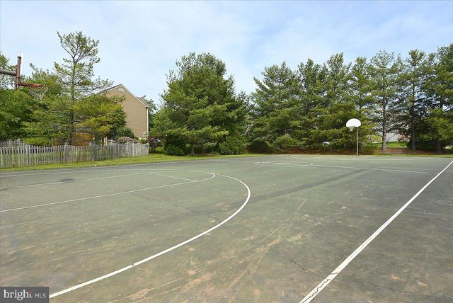 3632 GREAT LAUREL LN, Fairfax, VA 22033