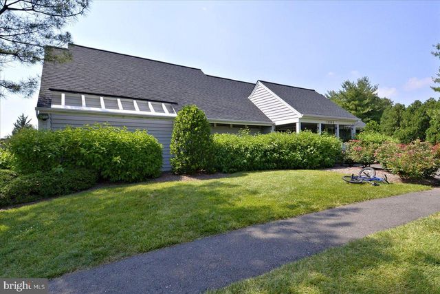3632 GREAT LAUREL LN, Fairfax, VA 22033