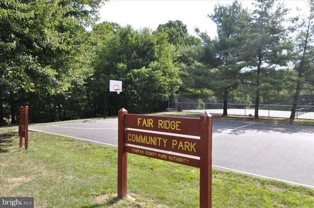 3632 GREAT LAUREL LN, Fairfax, VA 22033