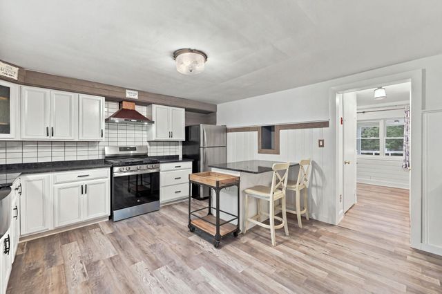 28 Kelley Road, Plaistow, NH 03865