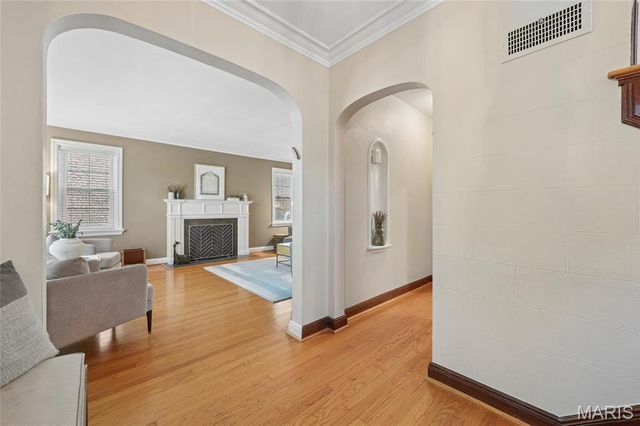 7848 Stanford Avenue, University City, MO 63130