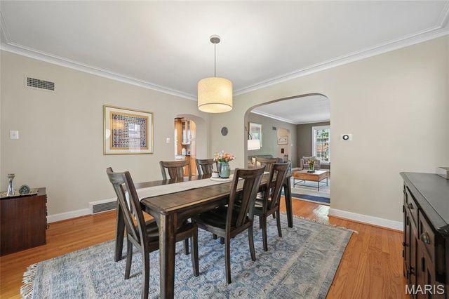 7848 Stanford Avenue, University City, MO 63130