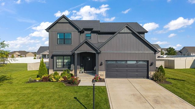 11271 Elkhart Circle, Crown Point, IN 46307