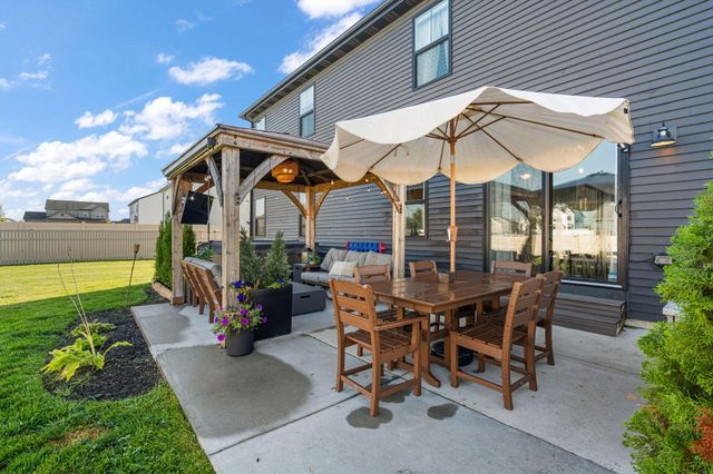 11271 Elkhart Circle, Crown Point, IN 46307