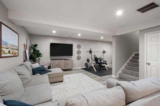 11271 Elkhart Circle, Crown Point, IN 46307