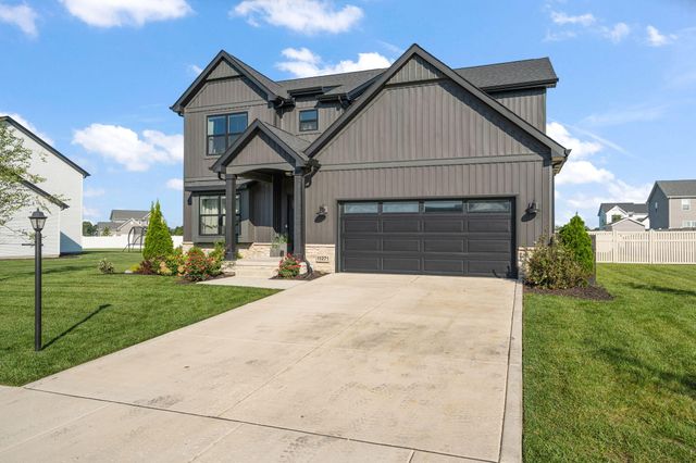 11271 Elkhart Circle, Crown Point, IN 46307