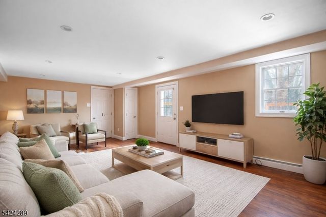 454 Russell Ave, Pohatcong Twp., NJ 08865