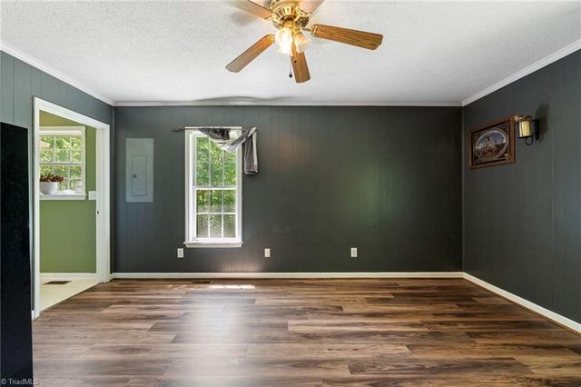489 Eddinger Road, Thomasville, NC 27360