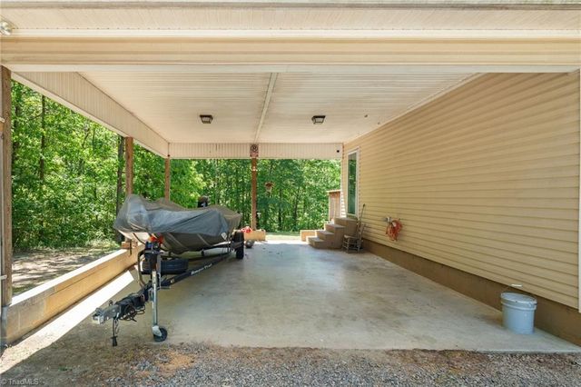 489 Eddinger Road, Thomasville, NC 27360