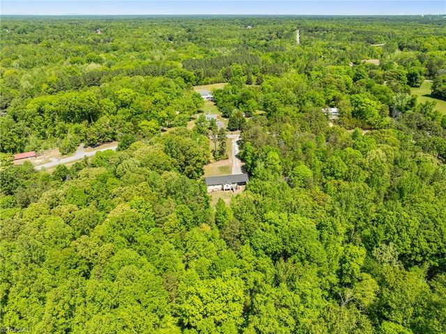 489 Eddinger Road, Thomasville, NC 27360