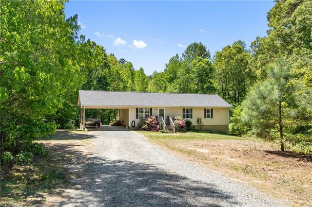 489 Eddinger Road, Thomasville, NC 27360