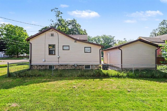 302 Exchange Street, Marshall, MI 49068