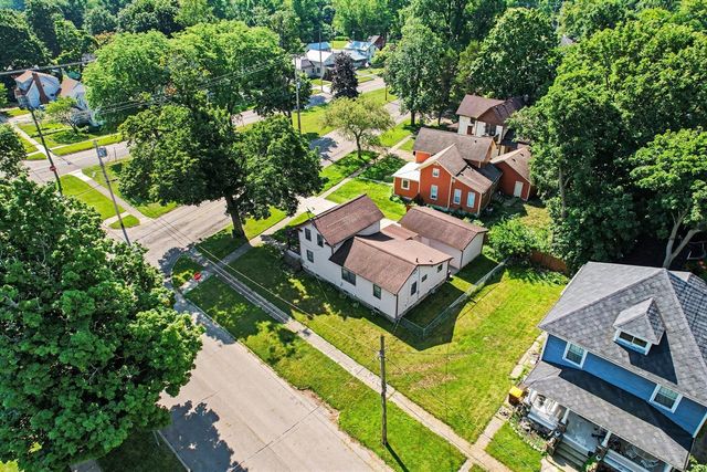302 Exchange Street, Marshall, MI 49068