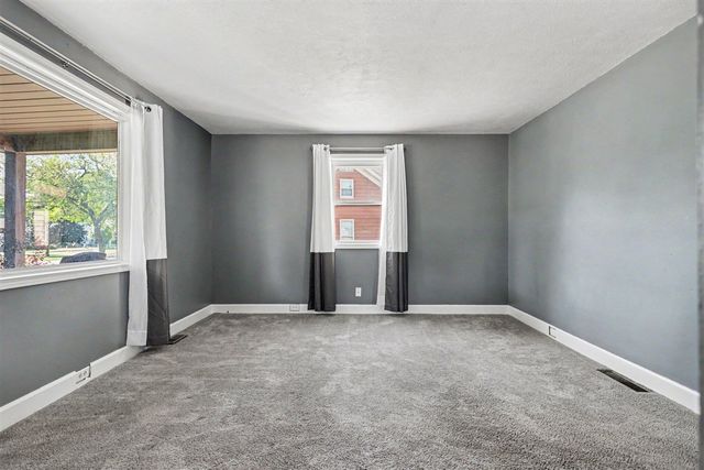 302 Exchange Street, Marshall, MI 49068