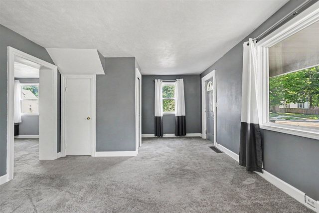 302 Exchange Street, Marshall, MI 49068