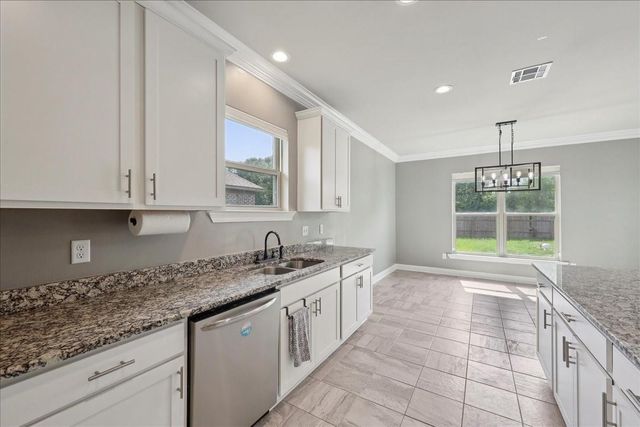 213 Zachary Lane, Bridge City, TX 77611