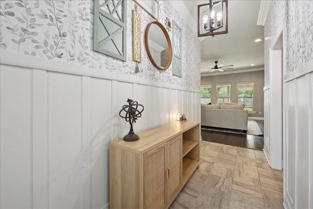 213 Zachary Lane, Bridge City, TX 77611