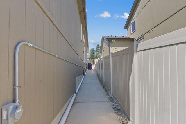 3209 S Dearborn Ln, Spokane, WA 99223