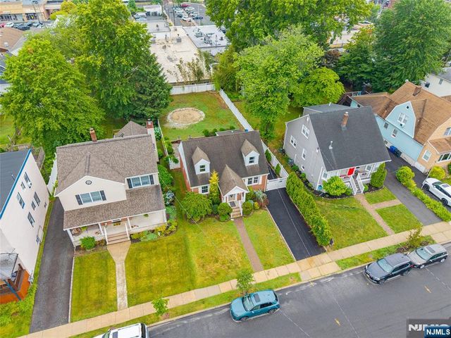 345 2nd Avenue, Garwood, NJ 07027