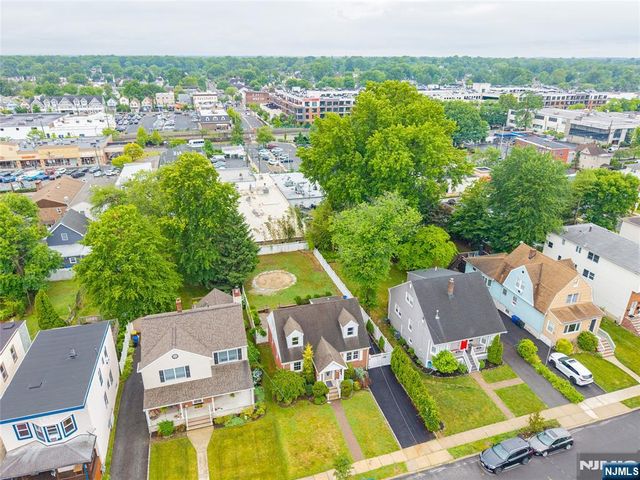 345 2nd Avenue, Garwood, NJ 07027