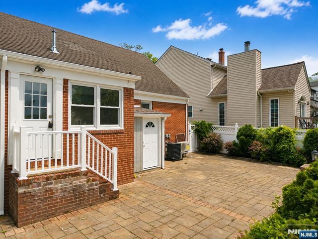 345 2nd Avenue, Garwood, NJ 07027