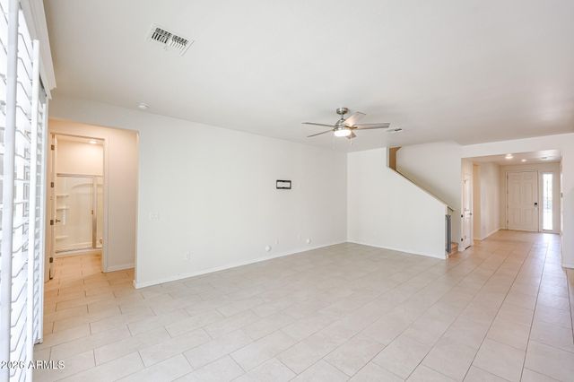14090 W OLD OAK Lane, Surprise, AZ 85379