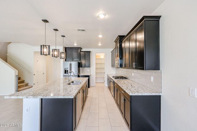 14090 W OLD OAK Lane, Surprise, AZ 85379