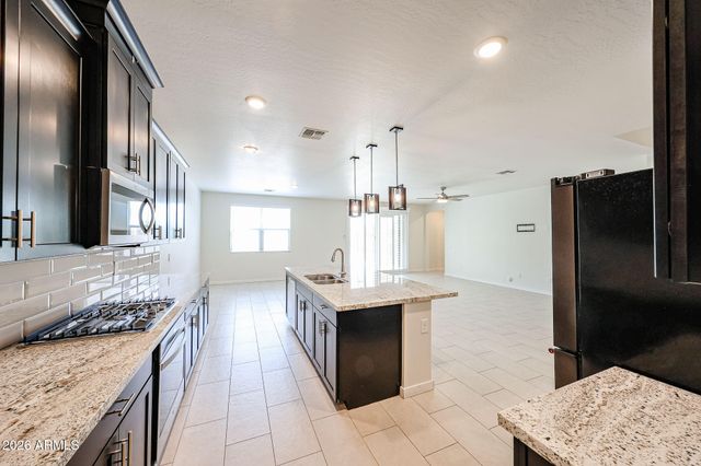 14090 W OLD OAK Lane, Surprise, AZ 85379