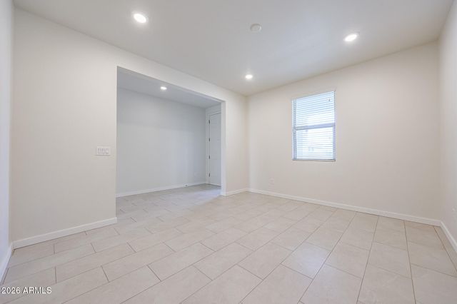 14090 W OLD OAK Lane, Surprise, AZ 85379