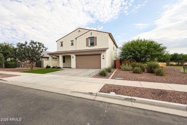 14090 W OLD OAK Lane, Surprise, AZ 85379