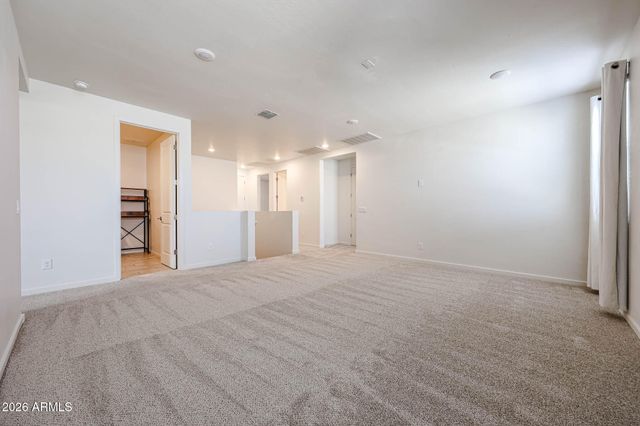 14090 W OLD OAK Lane, Surprise, AZ 85379