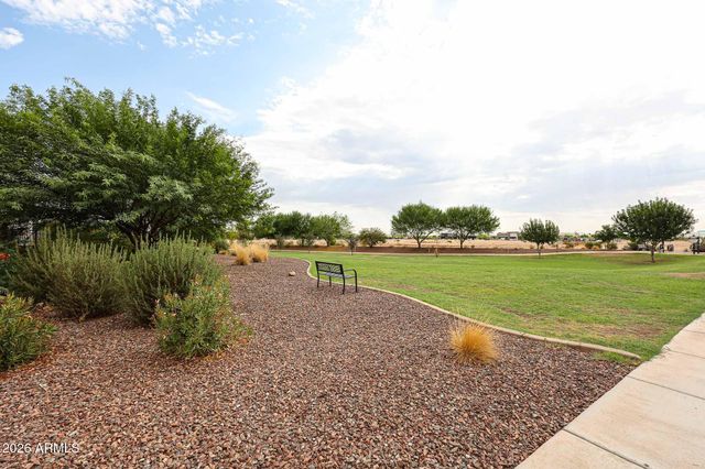 14090 W OLD OAK Lane, Surprise, AZ 85379