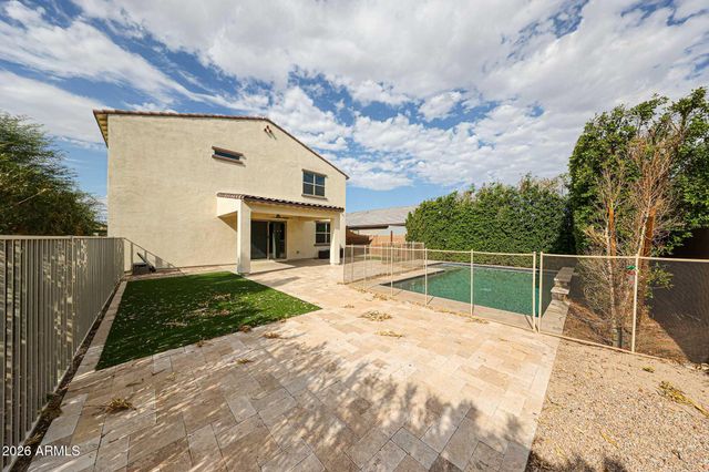 14090 W OLD OAK Lane, Surprise, AZ 85379