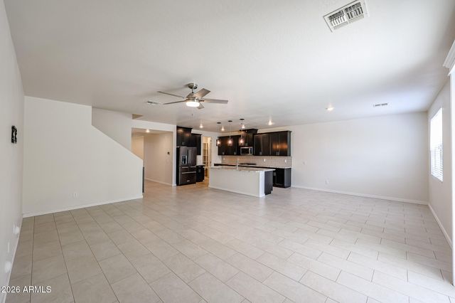 14090 W OLD OAK Lane, Surprise, AZ 85379