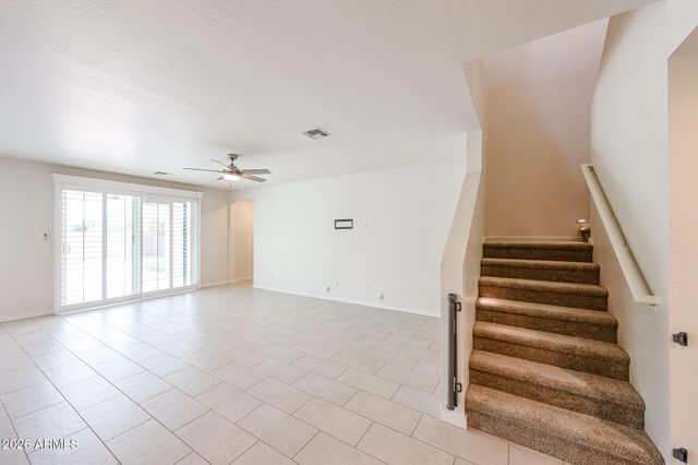 14090 W OLD OAK Lane, Surprise, AZ 85379