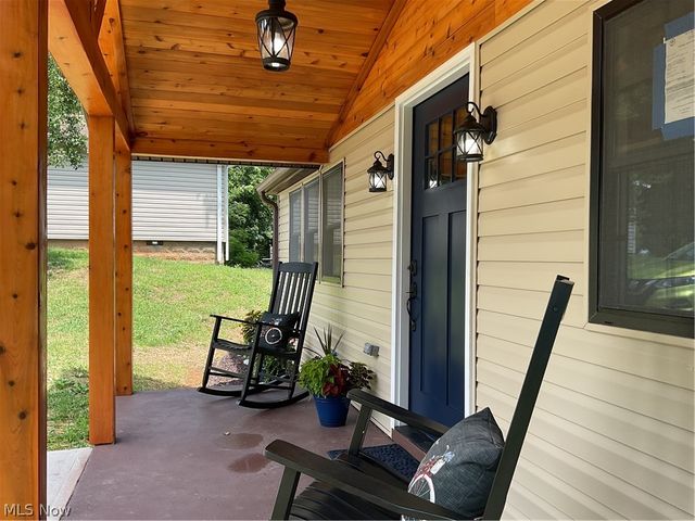 1405 Ridgeway Avenue, Parkersburg, WV 26101