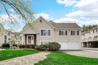 1621 Liberty Street, Hanover Park, IL 60133