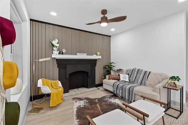 3120 Gurney Avenue, St Louis, MO 63116