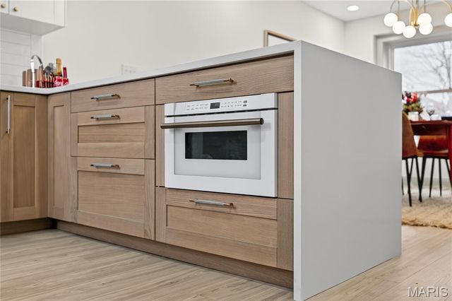 3120 Gurney Avenue, St Louis, MO 63116