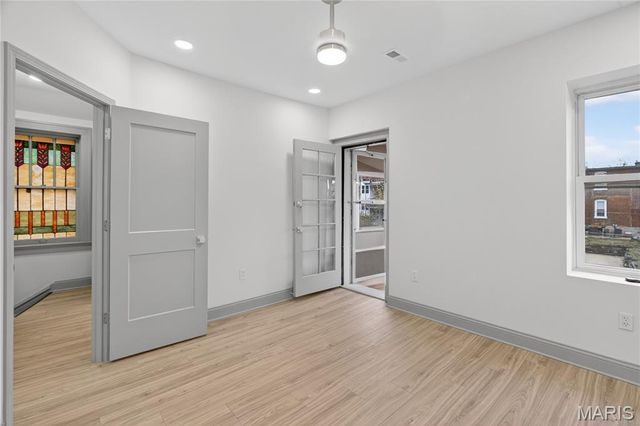 3120 Gurney Avenue, St Louis, MO 63116