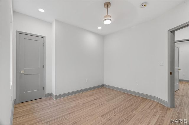 3120 Gurney Avenue, St Louis, MO 63116