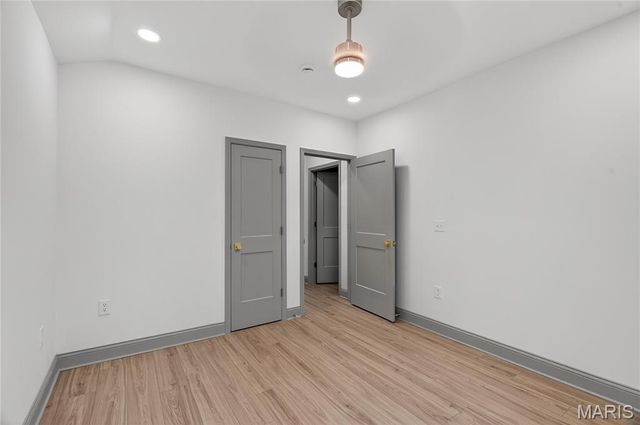 3120 Gurney Avenue, St Louis, MO 63116