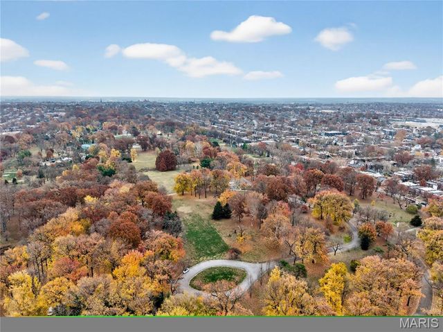 3120 Gurney Avenue, St Louis, MO 63116