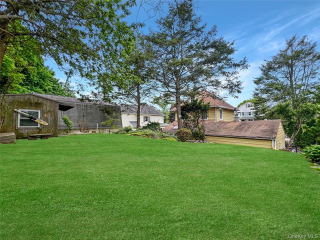 1311 Henry Avenue, Mamaroneck, NY 10543