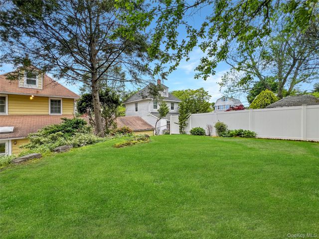 1311 Henry Avenue, Mamaroneck, NY 10543