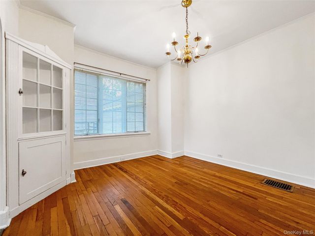 1311 Henry Avenue, Mamaroneck, NY 10543