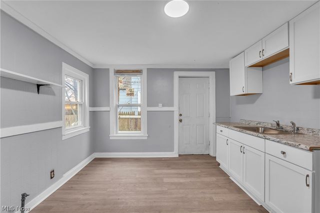 2037 W 98th Street, Cleveland, OH 44102