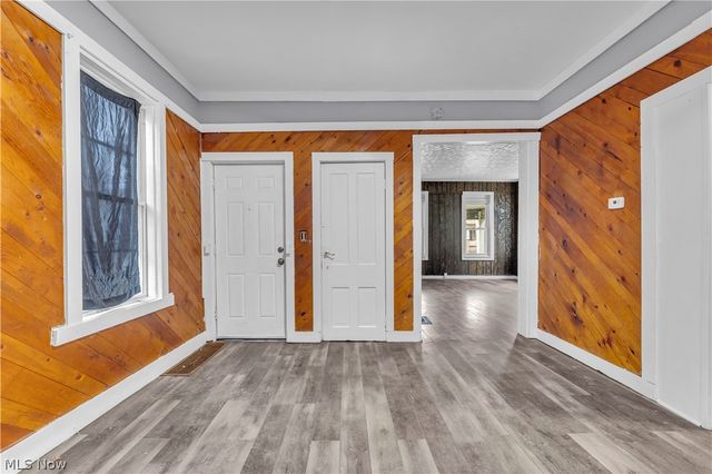 2037 W 98th Street, Cleveland, OH 44102